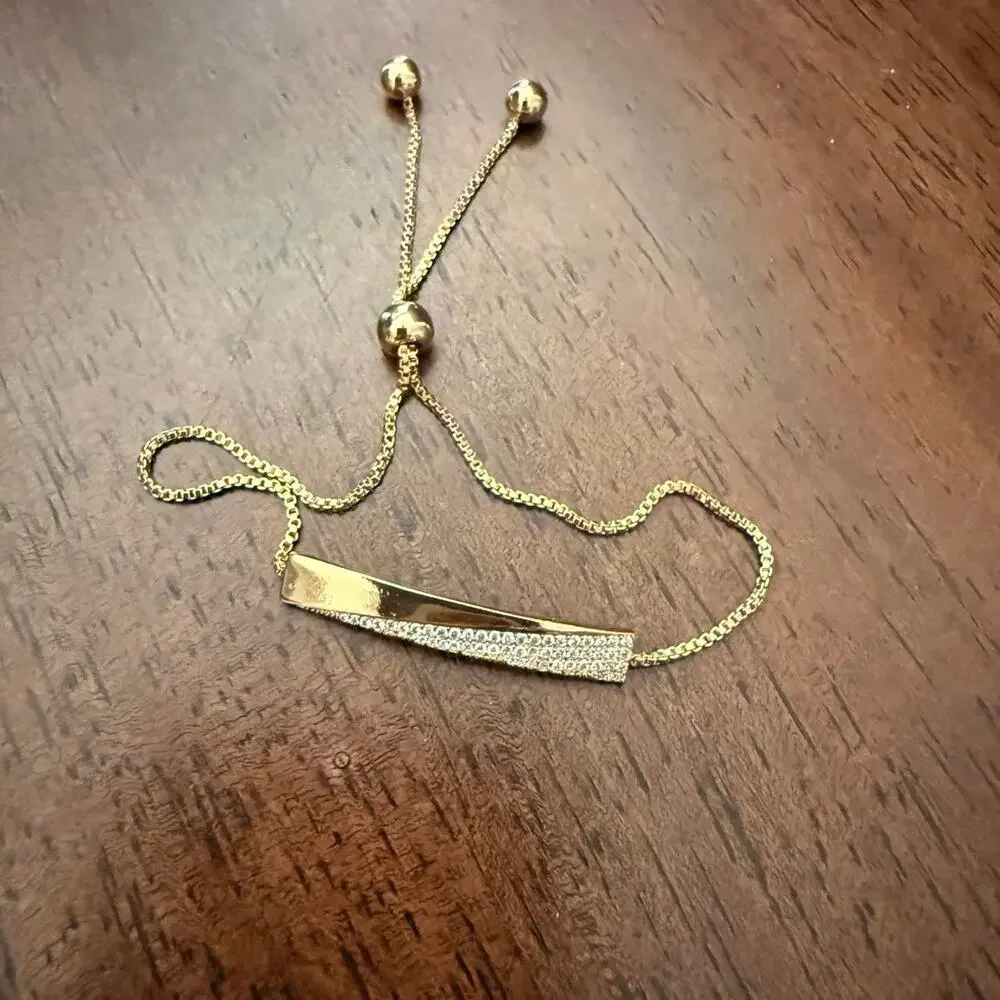 Cinching Gold Bar Bracelet